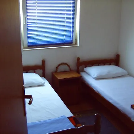 By The Sea Cove Zarace - Gdinj, Hvar - 4598 Apartamento Gdinj