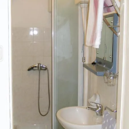 Apartamento By The Sea Cove Zarace - Gdinj, Hvar - 4598 *